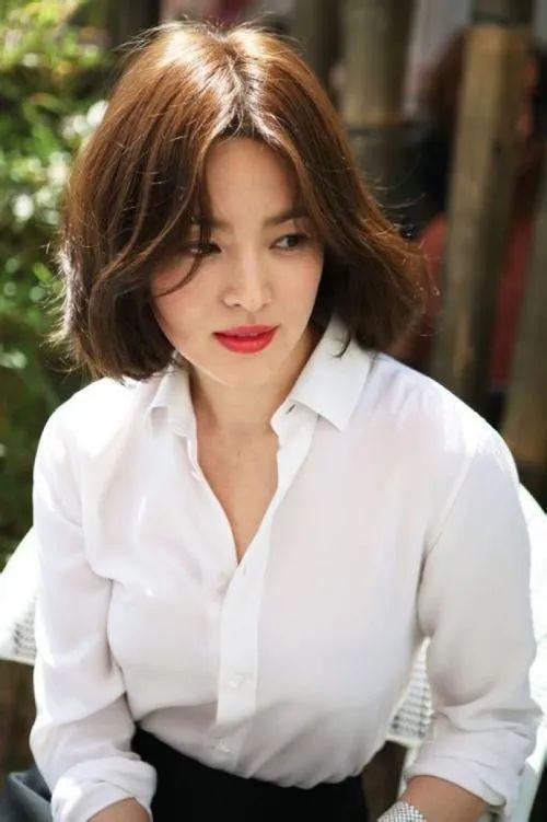 她是首位亚洲大火韩国女星！经历婚变仍肤白娇嫩美若天仙