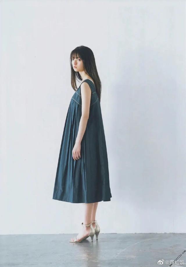 日本“神选美少女”斋藤飞鸟！混血丽人肌肤白嫩玉腿修长