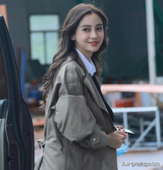 夫妻各忙各的，黄晓明与女主甜蜜逛街，Angelababy复工状态也极佳
