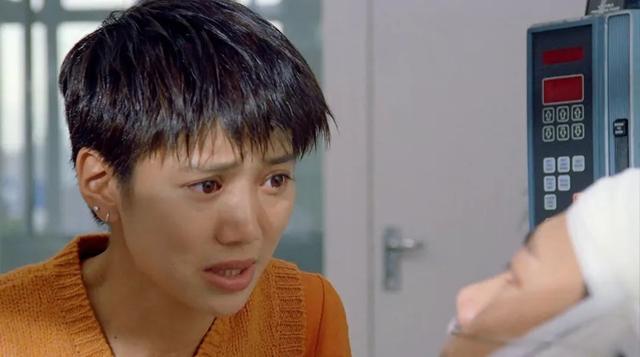 持靓行凶曾遭封杀嫁人前当过小三！港姐影后袁咏仪能折腾