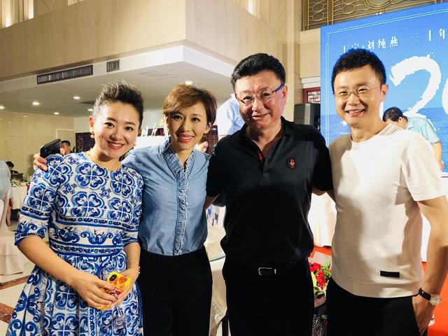北京卫视一姐春妮，她的老公叫刚强，儿子叫刚好